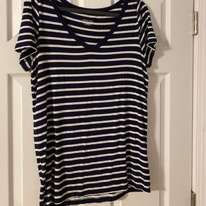 Cute navy striped top
